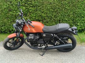 Moto Guzzi V7 853cc, street / classic