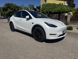 Tesla Model Y, 75 kWh, off-road / crossover