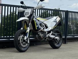 Husqvarna Supermoto 690cc, supermoto