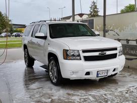 Chevrolet Suburban, 5.3 l., off-road / crossover