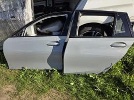 BMW M340i по частям. Bmw g21 durys bagazine vaziuokle xdraiv variklis
