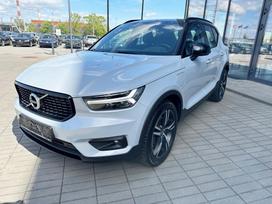 Volvo XC40, 1.5 l., Внедорожник / Кроссовер