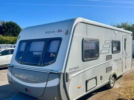 Hobby Nova SL, prikabinami nameliai