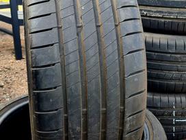 Bridgestone Potenza S005, летние 235/35 R19
