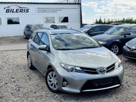 Toyota Auris, 2.0 l., wagon