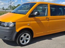 Volkswagen Caravelle, 2.0 l., passenger minibus