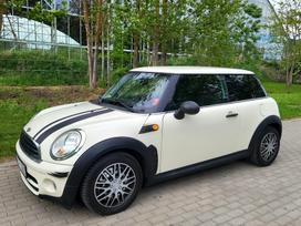 Mini Cooper, 1.6 l., hatchback