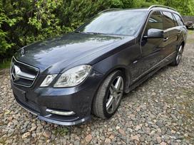 Mercedes-Benz E300, 2.2 l., Универсал