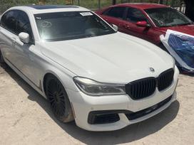 BMW 750, 4.4 l., saloon / sedan