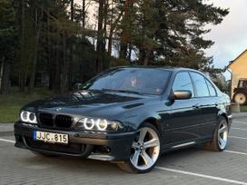 BMW 530, 2.9 l., saloon / sedan