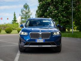 BMW X3, 2.0 l., off-road / crossover