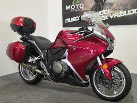 Honda VFR (Crosstourer / Crossrunner) 1200cc, touring / sport touring