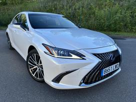 Lexus ES 300h, 2.5 l., sedanas