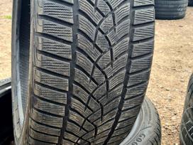 Goodyear UltraGrip Performance +, winter 255/40 R20