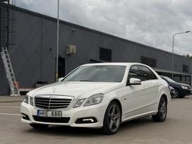 Mercedes-Benz E250, 2.1 l., Седан