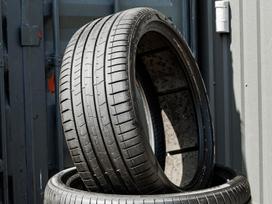 Pirelli P Zero 4 (VOL), vasarinės 275/35 R22