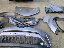 Toyota C-HR по частям. Chr hybrid dalimis yra visos dalys variklis airbag