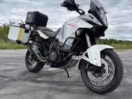 KTM Super Adventure 1290cc, kruīza / touring