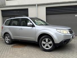 Subaru Forester, 2.0 l., off-road / crossover