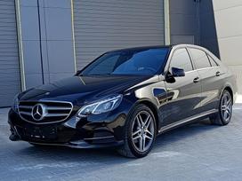 Mercedes-Benz E220, saloon / sedan