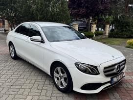 Mercedes-Benz E200, 2.0 l., Седан