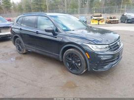 Volkswagen Tiguan, 2.0 l., Внедорожник / Кроссовер