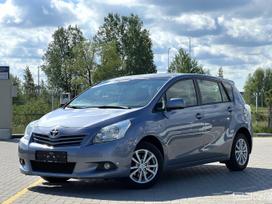 Toyota Verso, 2.0 l., mpv / minivan
