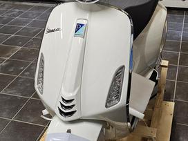 Piaggio Vespa 125cc, scooters / mopeds