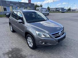 Volkswagen Tiguan, 1.4 l., off-road / crossover