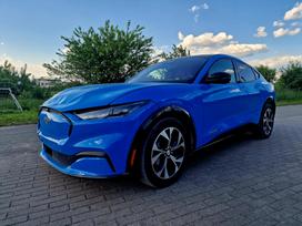 Ford Mustang Mach-E, 99 kWh, off-road / crossover