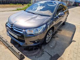 Citroen DS4, 1.2 l., hatchback