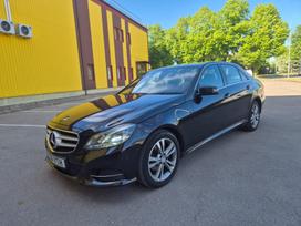Mercedes-benz E220, 2.2 l., sedanas