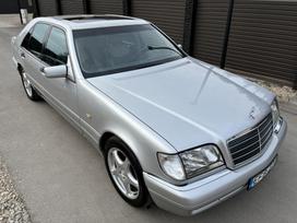 Mercedes-Benz S320, 3.2 l., Седан