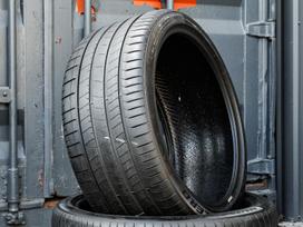 Pirelli P Zero 4, vasarinės 325/30 R23