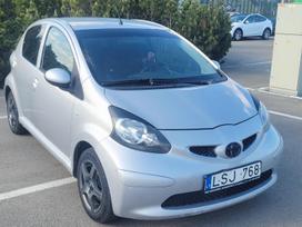 Toyota Aygo, 1.4 l., minivens
