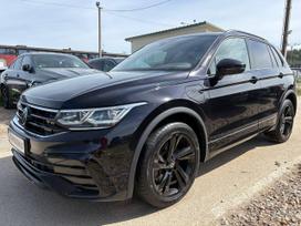 Volkswagen Tiguan, 1.4 l., off-road / crossover