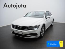 Volkswagen Passat, 1.5 l., saloon / sedan