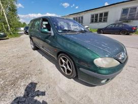 Renault Megane dalimis. 2026 6 27 pigios