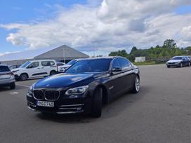 BMW 730, 4.0 l., saloon / sedan