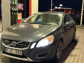 Volvo S60, 2.0 l., Седан