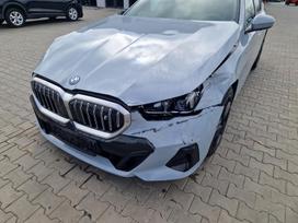 BMW i5, 82 kWh, universalas