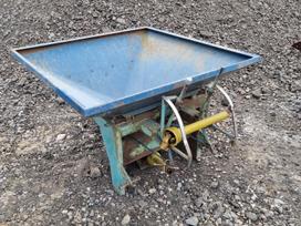Borup Bogbale, spreaders