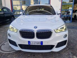 BMW X1, 2.0 l., off-road / crossover