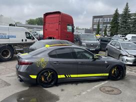 Alfa Romeo Giulia, 2.9 l., sedanas