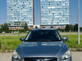 Mazda CX-5, 2.2 l., off-road / crossover