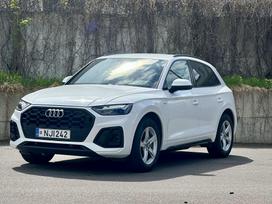Audi Q5, off-road / crossover