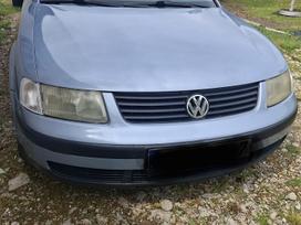 Volkswagen Passat, 1.8 l., Седан