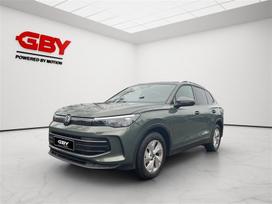 Volkswagen Tiguan, 1.5 l., off-road / crossover
