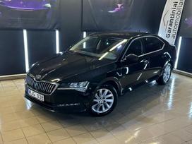 Skoda Superb, 2.0 l., saloon / sedan