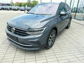Volkswagen Tiguan, 2.0 l., off-road / crossover